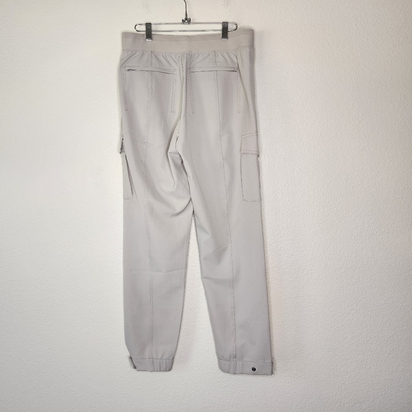 Athleta Abalone Endless High Rise Cargo Pant 10 - Picture 4 of 8